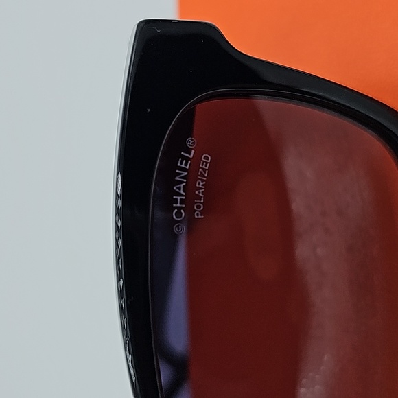 CHANEL POLARIZED SUNGLASSES AcetateBlack. Lenses:Gray,Polarized Ref.5484… - Picture 10 of 16